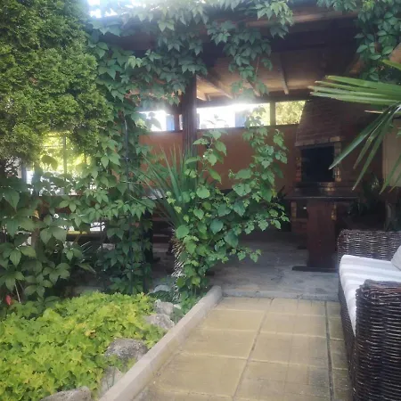 къща нанси Casa de hóspedes