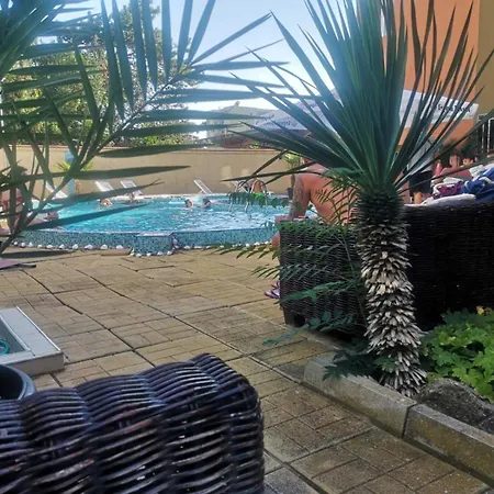 Maison d'hôtes къща нанси *