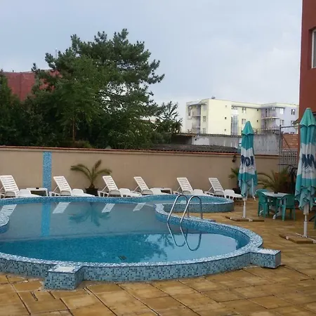 Casa de hóspedes къща нанси *